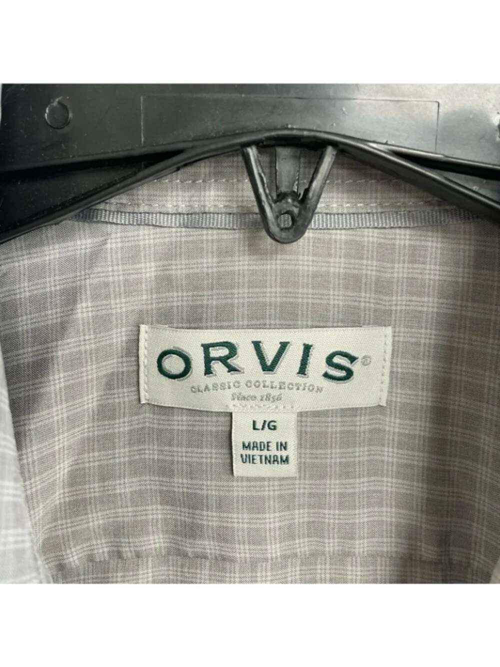 NWOT Orvis Men's L Gray  Short-Sleeve Button-Down Shirt Outdoor J2035
